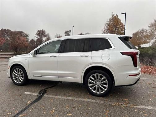 2023 Cadillac XT6 Premium Luxury AWD