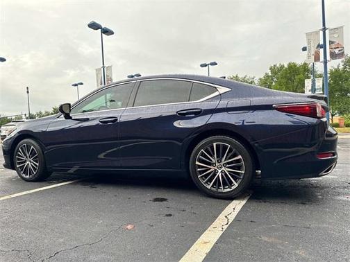 2022 Lexus ES 350 Base