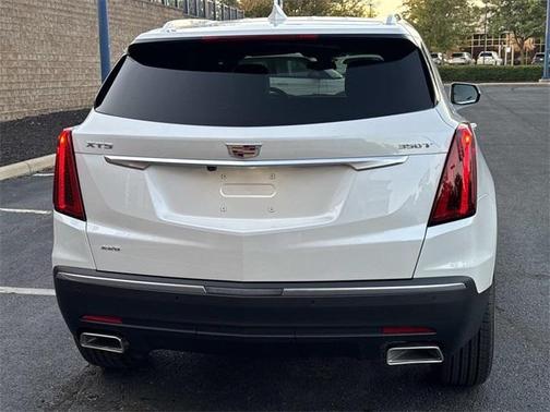 2025 Cadillac XT5 Luxury