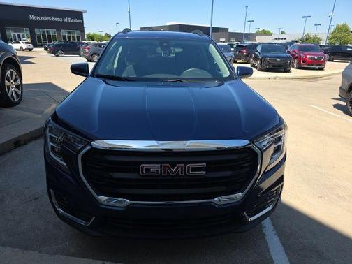 Marine Metallic 2023 GMC Terrain SLE