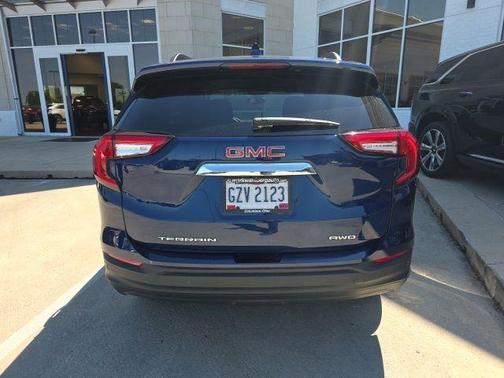 Marine Metallic 2023 GMC Terrain SLE