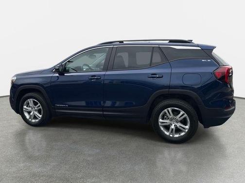 Marine Metallic 2023 GMC Terrain SLE