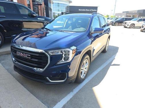 Marine Metallic 2023 GMC Terrain SLE