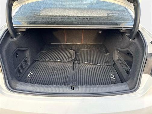 2019 Audi A4 2.0T Prestige