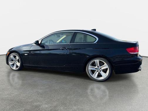 Black 2007 BMW 335 i