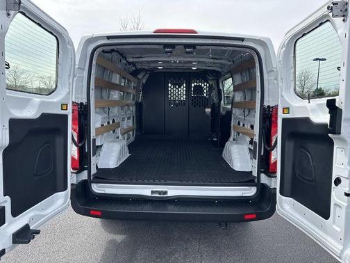 2025 Ford Transit-250 