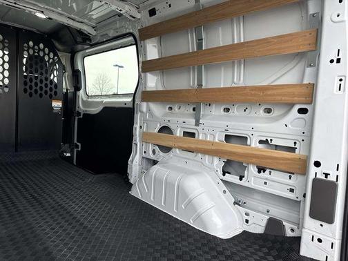 2025 Ford Transit-250 