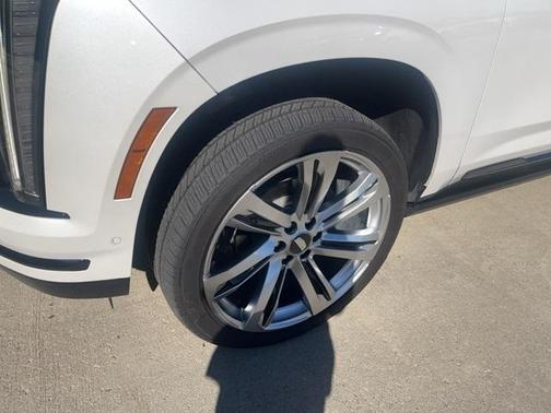 2025 Cadillac Escalade ESV Sport