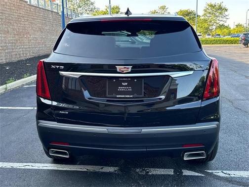 2025 Cadillac XT5 Luxury