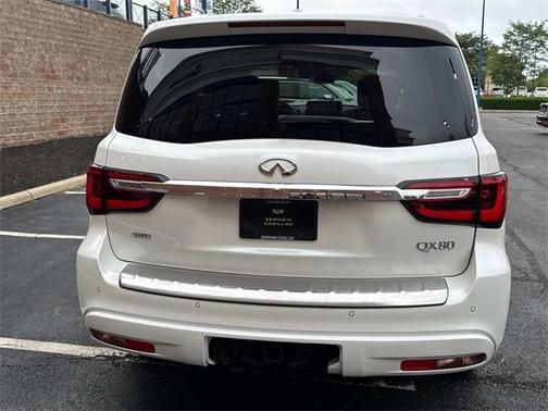 2023 INFINITI QX80 SENSORY