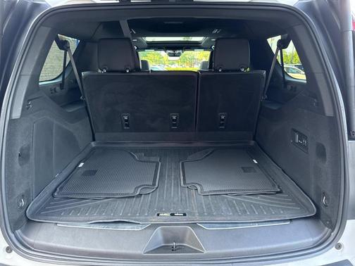 2022 Cadillac Escalade ESV Premium Luxury