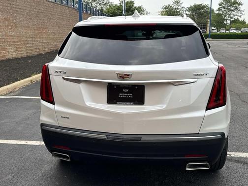 2025 Cadillac XT5 Luxury