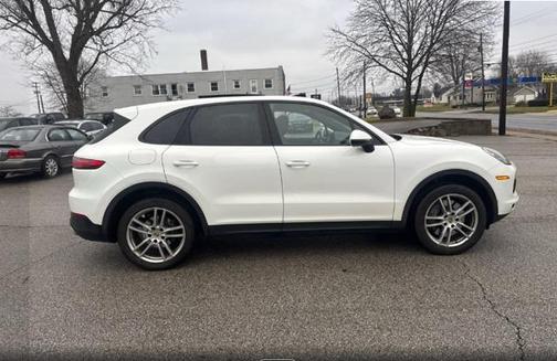 2021 Porsche Cayenne Cayenne