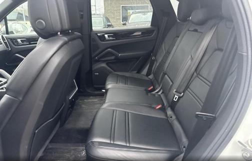 2021 Porsche Cayenne Cayenne