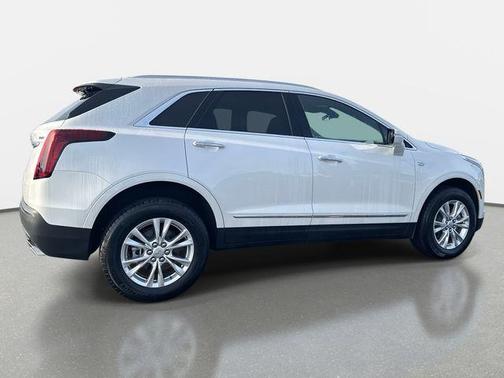 Crystal White Tri-Coat 2025 Cadillac XT5 Luxury