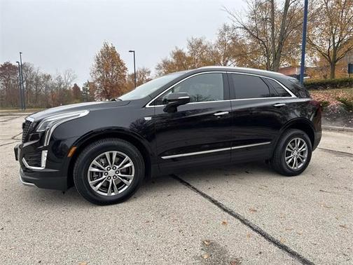 2022 Cadillac XT5 Premium Luxury