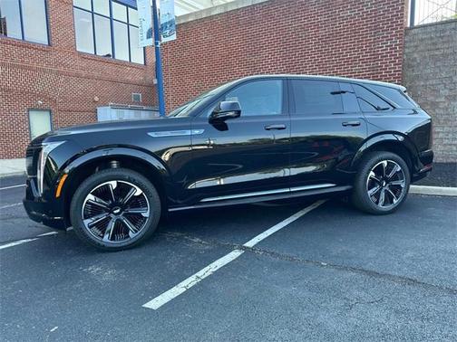 2025 Cadillac Escalade IQ Sport 2