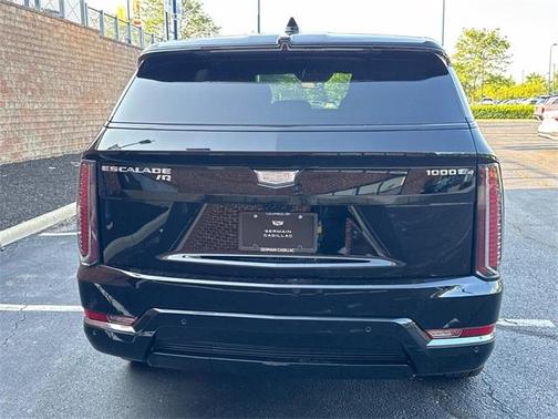 2025 Cadillac Escalade IQ Sport 2