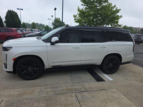 Crystal White Tri-Coat 2021 Cadillac Escalade Sport