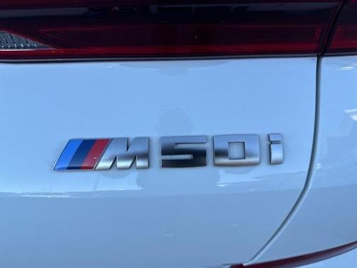 2023 BMW X6 M50i