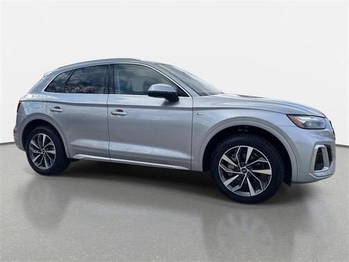 2023 Audi Q5 45 S line quattro Premium