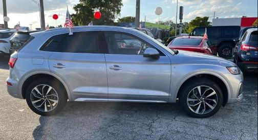 2023 Audi Q5 45 S line quattro Premium