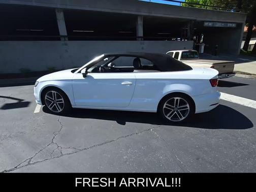 Ibis White w/ Black Roof 2017 Audi A3 2.0T Premium