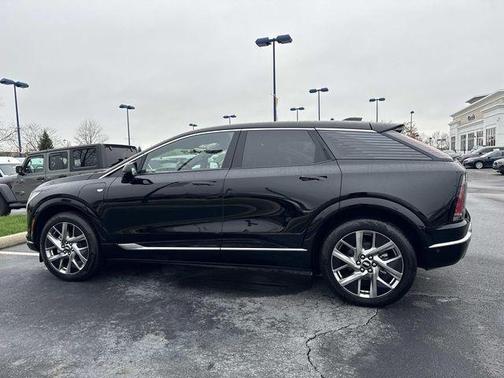 Black Raven 2025 Cadillac OPTIQ Luxury