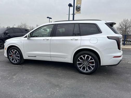 2025 Cadillac XT6 Sport AWD