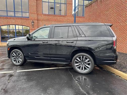 2023 Cadillac Escalade Sport
