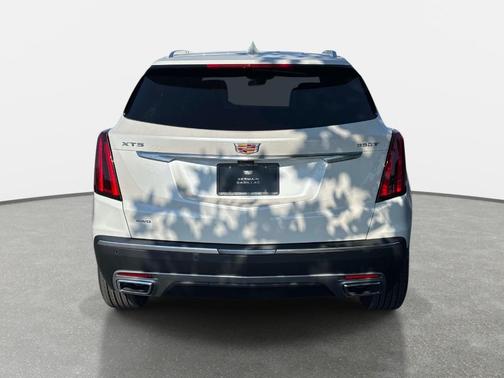 Crystal White Tri-Coat 2026 Cadillac XT5 Premium Luxury