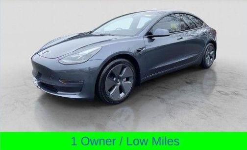 Gray 2023 Tesla Model 3 Long Range