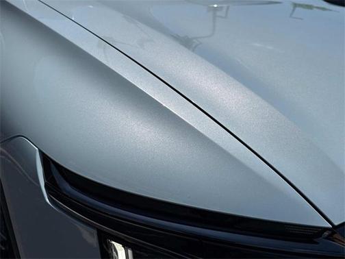 2025 Cadillac LYRIQ Sport