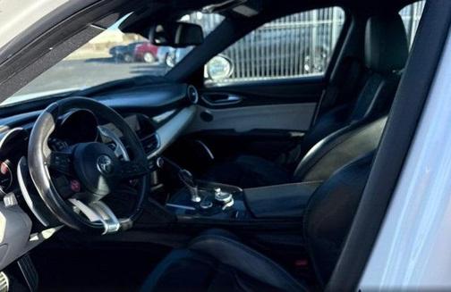 2018 Alfa Romeo Giulia Quadrifoglio