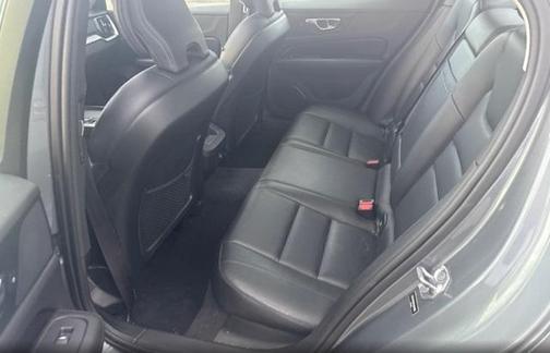 2019 Volvo S60 T6 Momentum