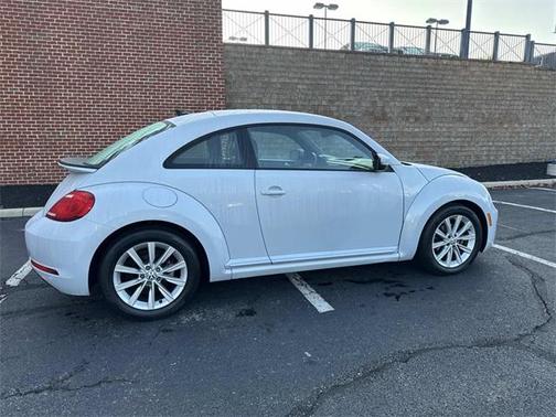 2018 Volkswagen Beetle 2.0T S