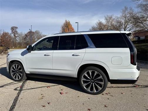 2026 Cadillac Escalade Luxury