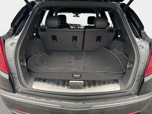 2025 Cadillac XT5 Luxury