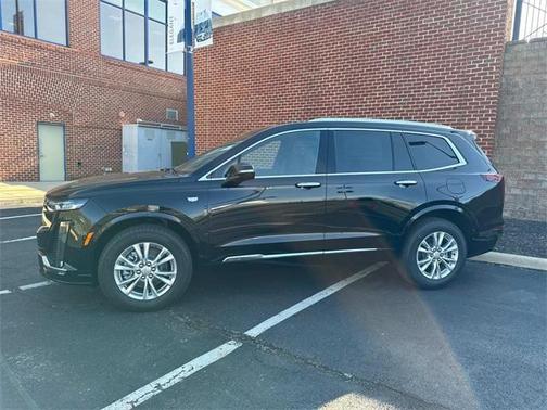 2025 Cadillac XT6 Luxury AWD
