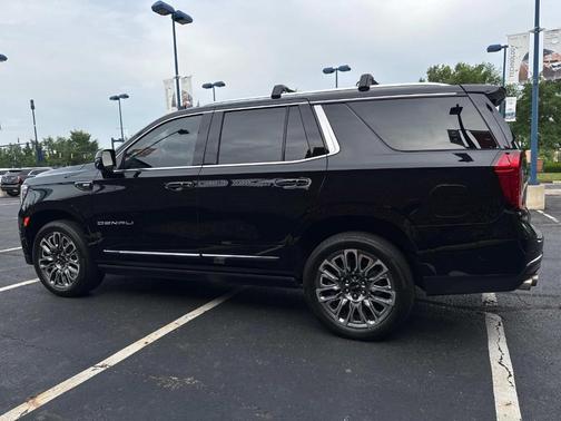 2023 GMC Yukon Denali Ultimate