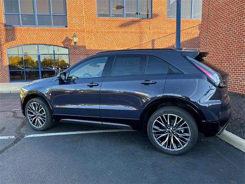 2025 Cadillac XT4 Sport