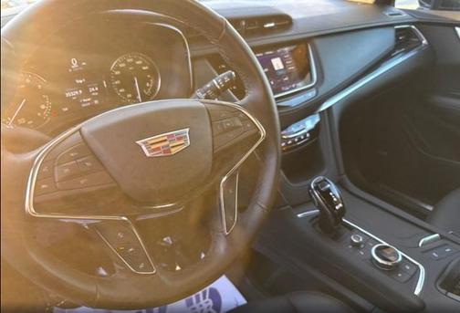 2022 Cadillac XT5 Premium Luxury