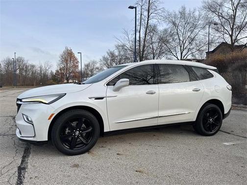 2023 Buick Enclave Essence