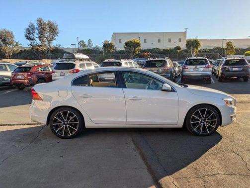 2016 Volvo S60 T5 Drive-E Premier