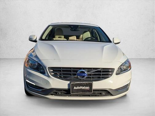 2016 Volvo S60 T5 Drive-E Premier