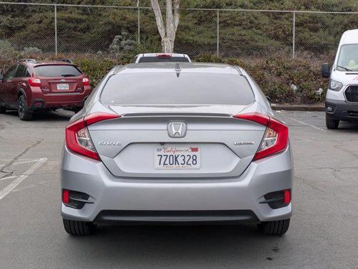 2017 Honda Civic Touring