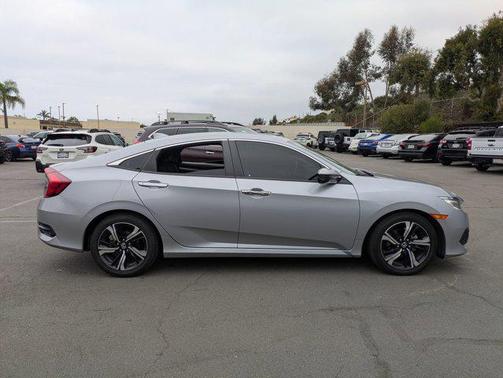 2017 Honda Civic Touring