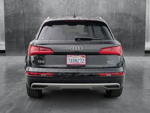 2018 Audi Q5 2.0T Premium Plus