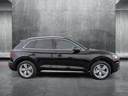 2018 Audi Q5 2.0T Premium Plus