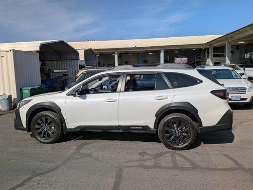 Crystal White Pearl 2024 Subaru Outback Onyx Edition